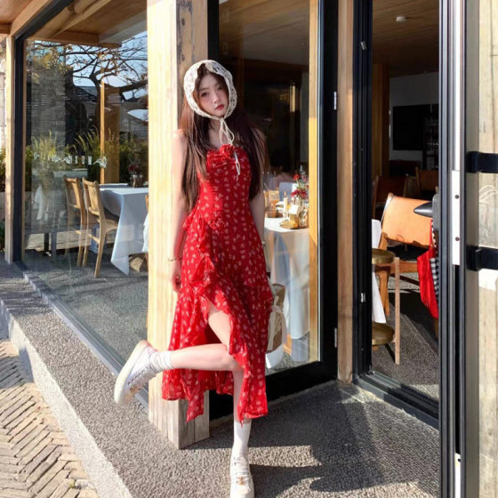 French Style Beautiful Red Floral Long Dress with Sling Women's Spring and Summer Romantic Atmosphere Irregular dress