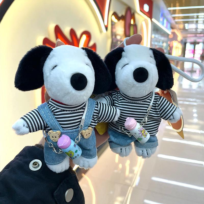 [Authentic] Original Snoopy Cross-Dressing Plush Toy Pendant Cute Stuffed Animal Bag Charm Keychain