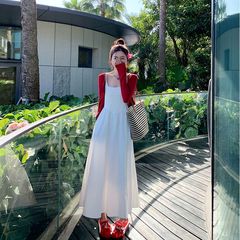 纯色吊带连衣裙子女夏季2025新款显瘦温柔法式初恋春装小白长裙子