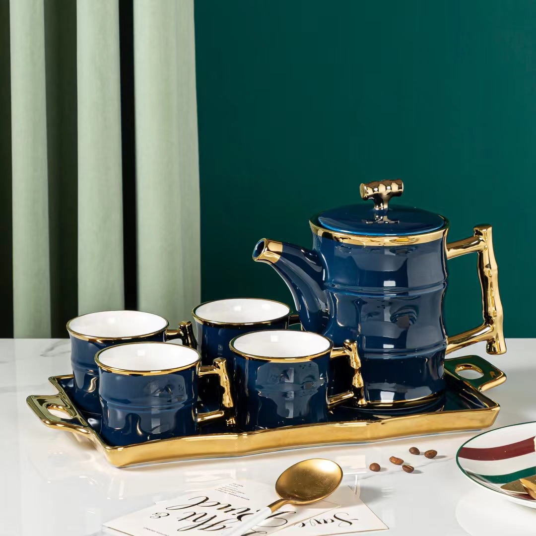 Estilo Europeo noble regalo traje de botella de agua fría Taza de cerámica conjunto de agua de color sólido conjunto de bambú hogar taza de beber