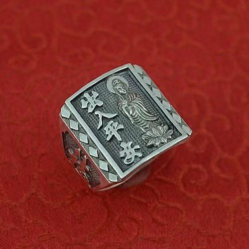 Retro domineering ring Thai silver Guanyin male ring wide ring silver ring male personality silver ring ring ring ring