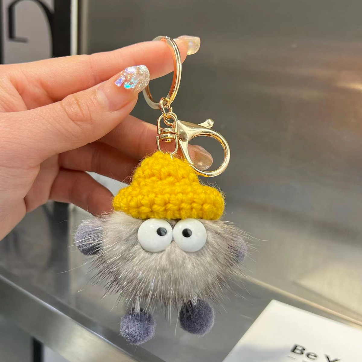 Llavero Colgante de Peluche Hecho a Mano para Automóvil y Bolso
