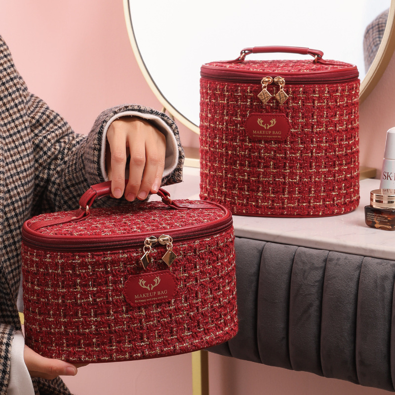 Chanel Style High-end Cosmetic Bag Women's Large Capacity 2025 New Internet Celebrity Portable Cosmetic Storage Box