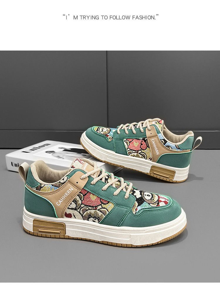 Chaussures de sport pour hommes, petites chaussures respirantes, décontractées, polyvalentes, semelle épaisse, antidérapantes, à la mode, pour étudiants, nouvelle collection été 2023_voghion.com