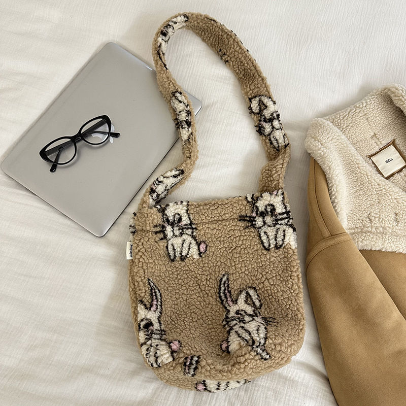 Versión coreana de ins otoño e invierno nuevo material de lana de gran capacidad bolso femenino tote, viento perezoso, viento perezoso, hombro inclinado, marea de bolso