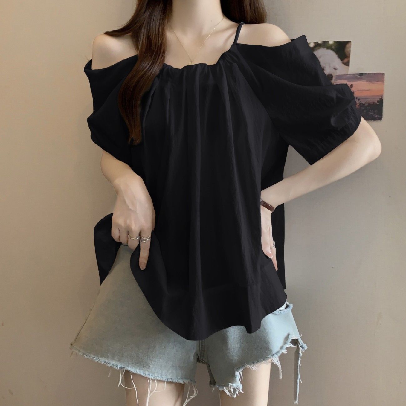 Plus-Size Solid Color Off-Shoulder Short-Sleeve T-Shirt for Women, Summer New Style, Loose Fit, Slimming, Fashionable, Versatile Top