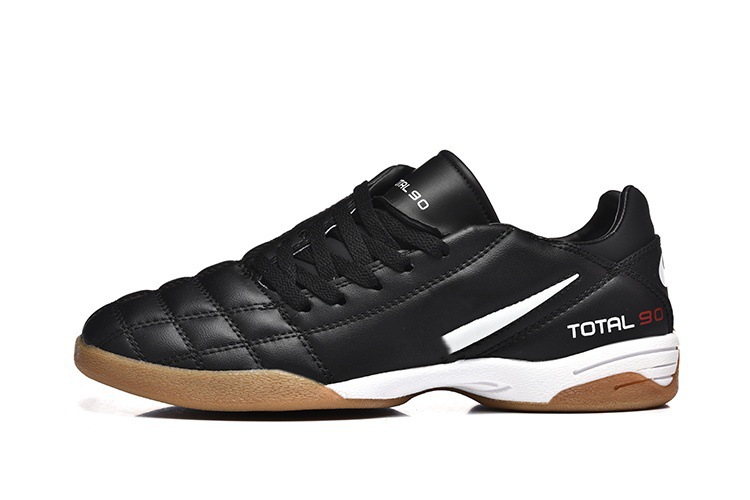 Cross-border T90 Messi con zapatillas de fútbol de alto nivel bajo para estudiantes masculinos y femeninos entrenamiento de clavos de paja zapatillas deportivas al aire libre antideslizantes