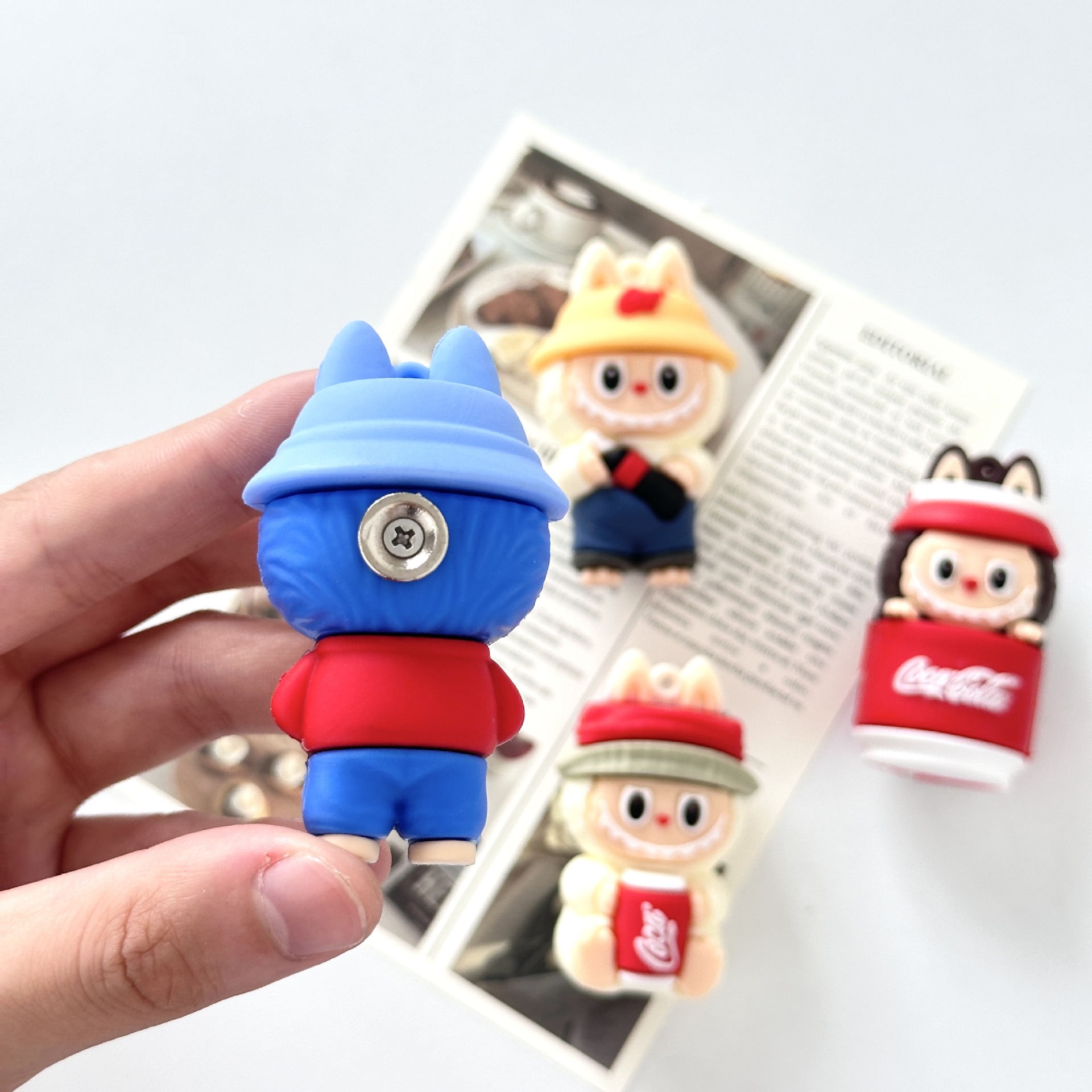 クリエイティブコーララブ冷蔵庫マグネットソフト接着剤トレンディなおもちゃ人形漫画ホールボードマグネット装飾磁気ステッカー