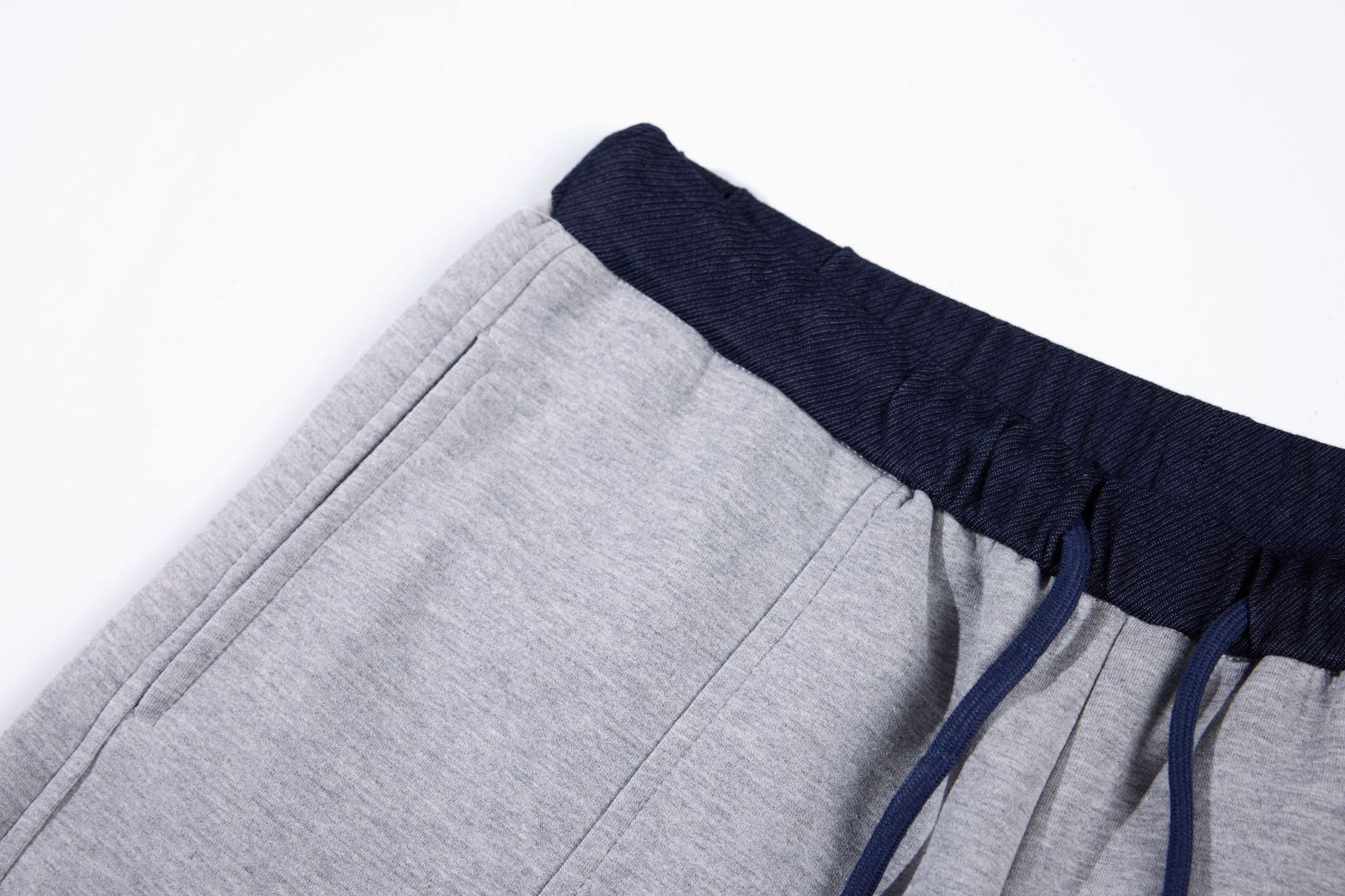 Joggers unisexes déstructurés – Pantalon de survêtement streetwear oversize avec ourlet biseauté et technologie anti-froissage (24 % coton, gris, S-XL)_voghion.com
