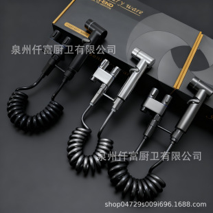 ���P䓼����RͰ��H����һ�M�������yˮ���^�l���g�����y�������^