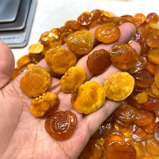 Factory wholesale natural beeswax ruyi carving small accessories perforated inlaid accessories diy accessories