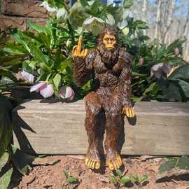 独立站新品Funny Bigfoot 大脚和平雕像搞怪家居小摆件树脂工艺品