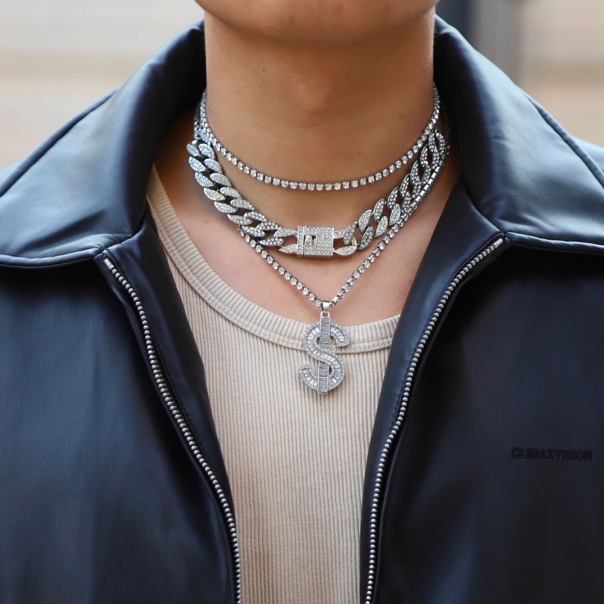 Heart Shape Hip-Hop Retro Alloy Layered Necklaces Wholesale display picture 6