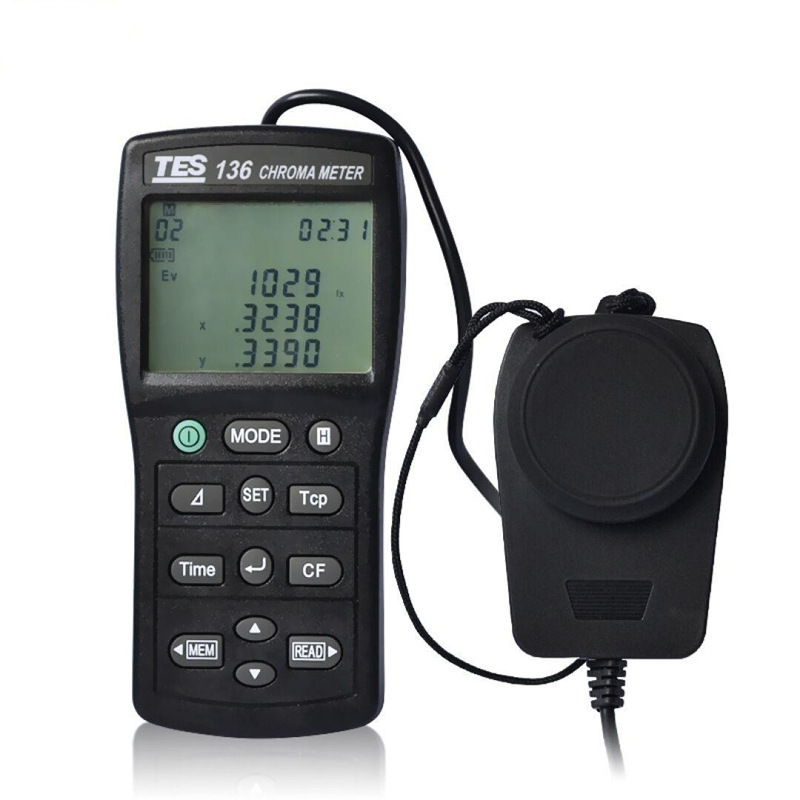 台湾泰仕手持色温照度仪色温色度仪记忆式色温照度计仪表TES-136