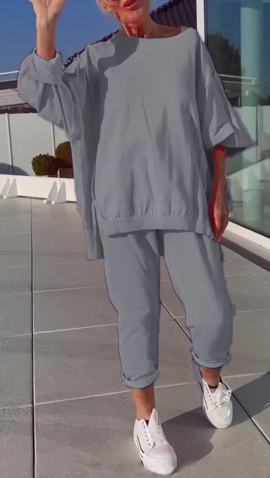 회색