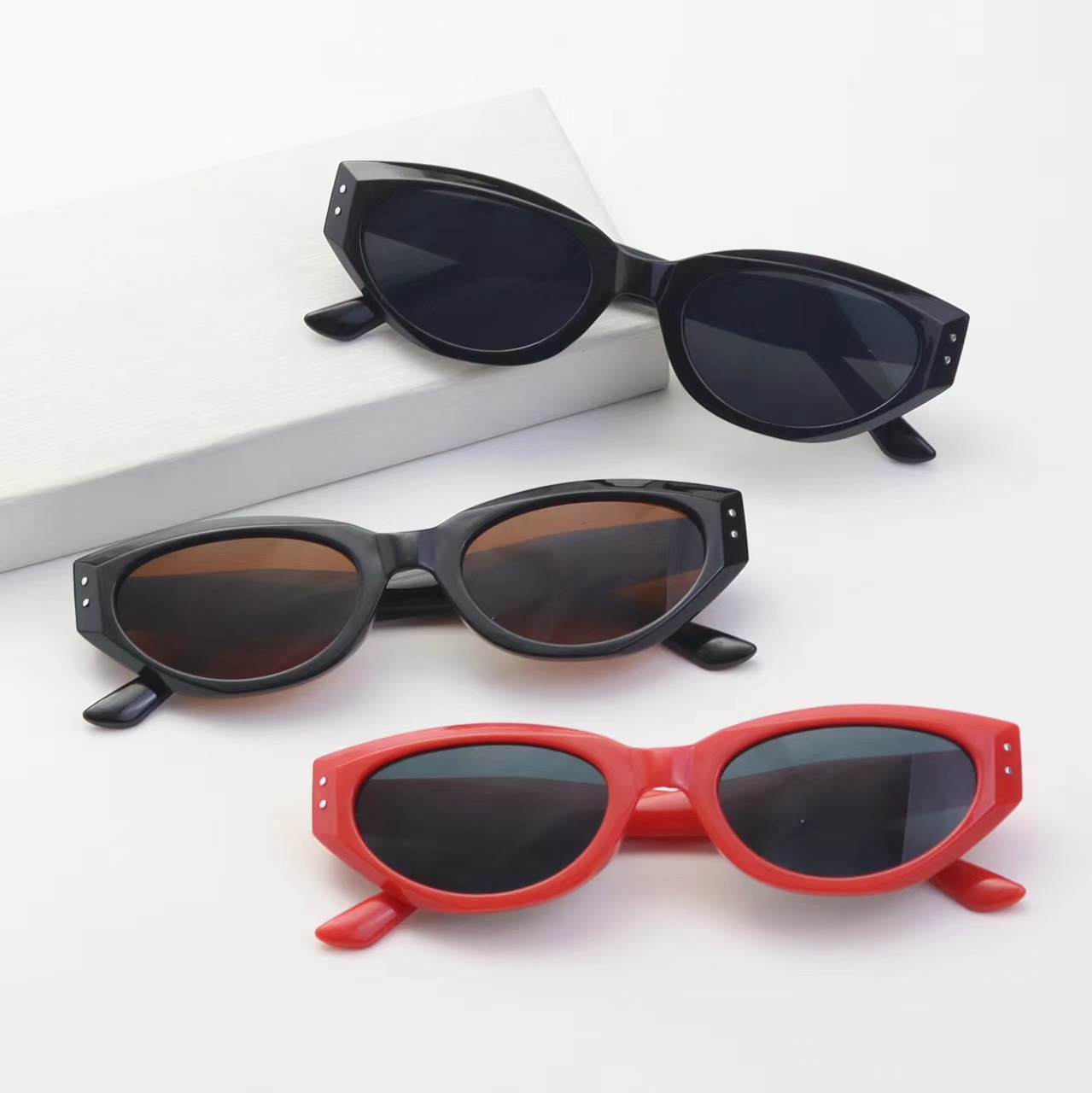 时尚新款GM复古墨镜 女显脸小沙滩眼镜 防紫外线开车男猫眼太阳镜