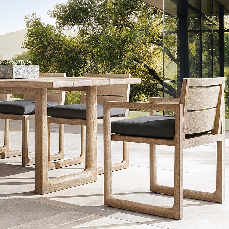 Mesas y sillas de madera maciza Patio al aire libre Mesa de comedor nórdica Sillas Villa al aire libre Hotel Combinación de muebles simples de teca vieja