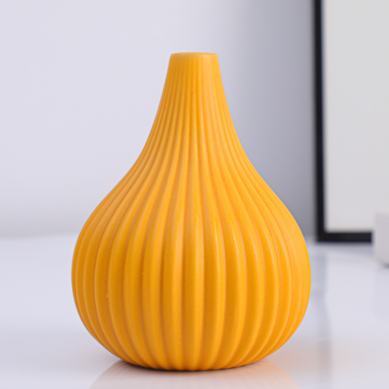 Amarillo retro noble