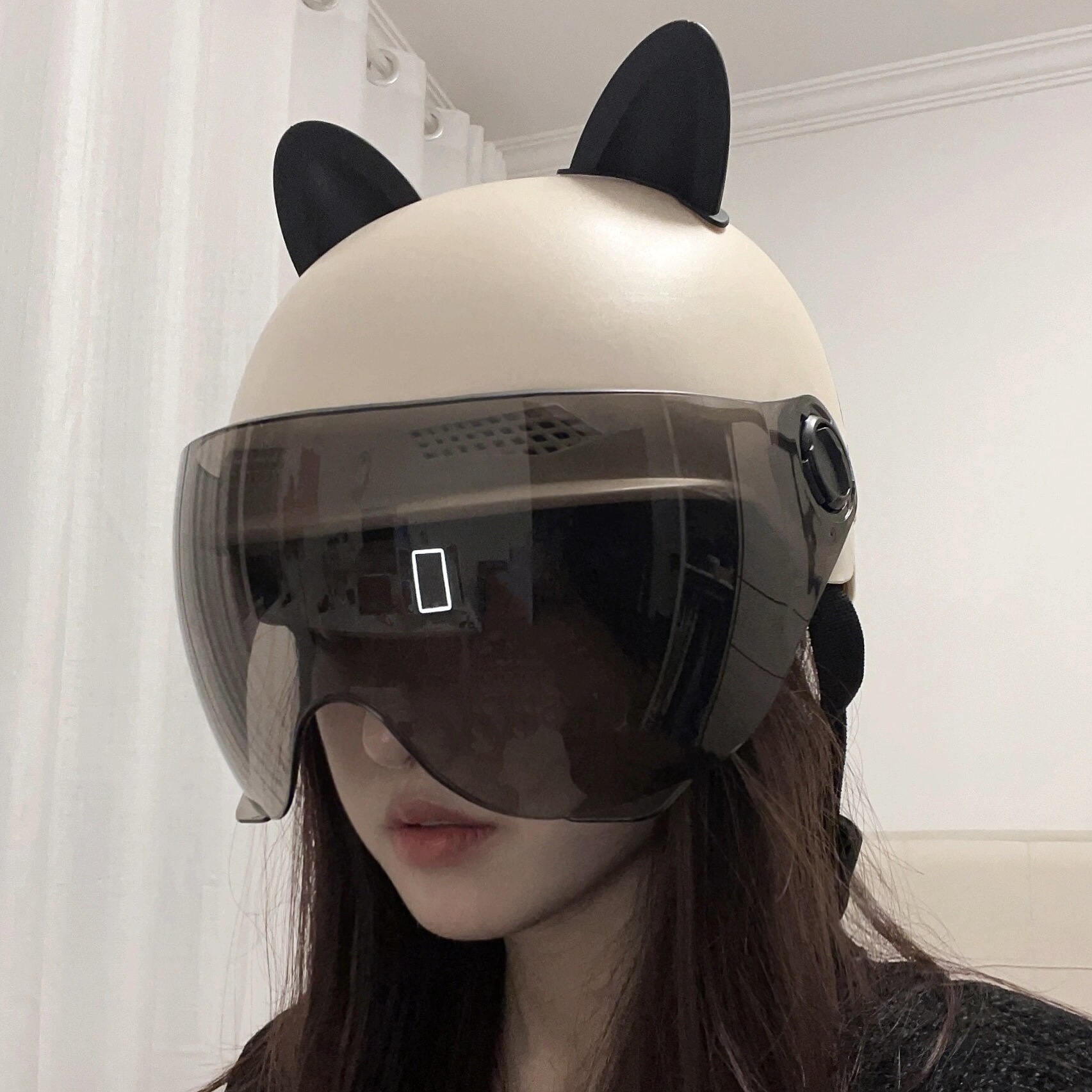 Casco eléctrico con orejas de gato 2025, certificado 3C para hombres y mujeres, casco de seguridad con protección solar para ciclismo en verano, adecuado para todas las estaciones.