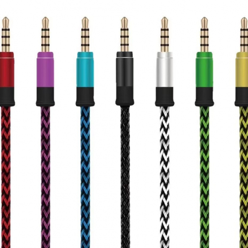 Velcro va o'ralgan konstruksiyali audio kabel, 3,5 m dan 1,5 m gacha bo'lgan erkak kabellar, zavod tomonidan to'g'ridan-to'g'ri sotiladi. Uzunligi sozlanishi mumkin, qadoqlash qo'shimcha.