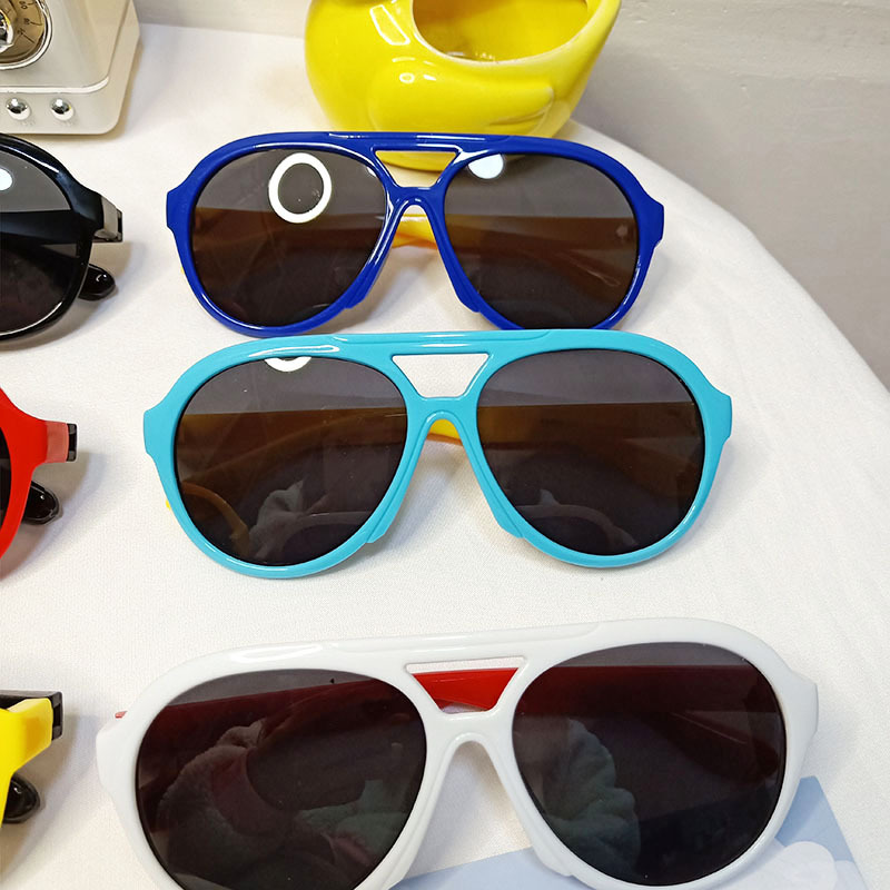Cute Sun Sunglasses UV400 Protection Resin Round Frame Kids Sunglasses display picture 3