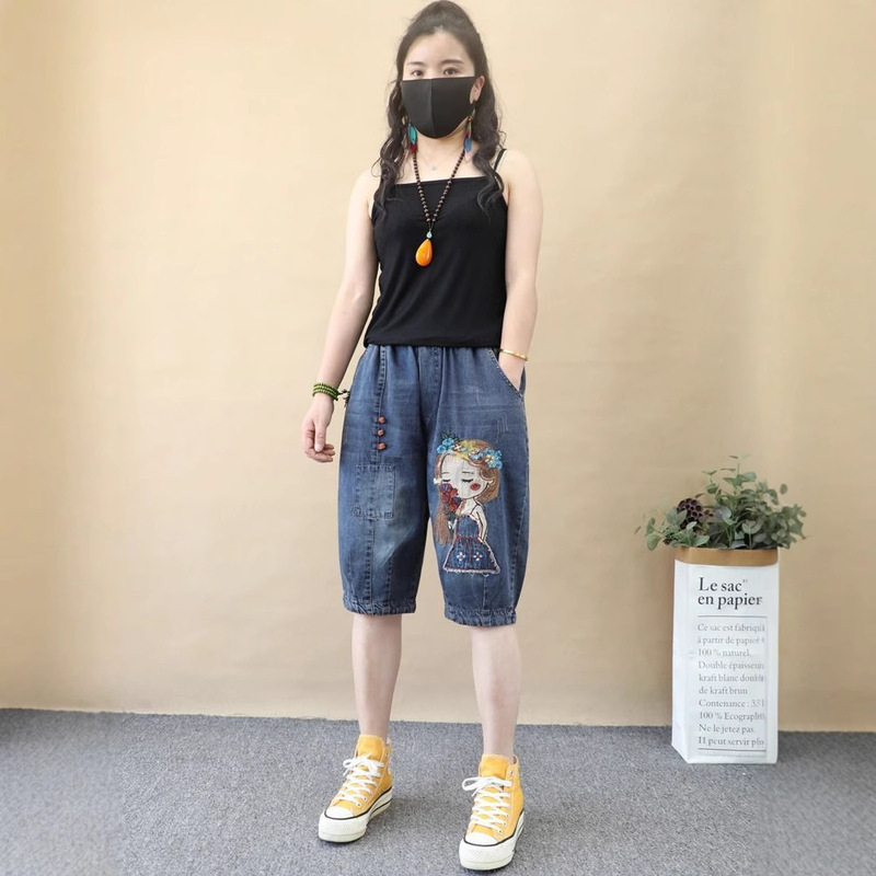 Cartoon Girl Embroidered Summer Vintage Ethnic Style Denim Cropped Pants for Women, Loose Casual Jogger Shorts, Thin Mid-Length Pants