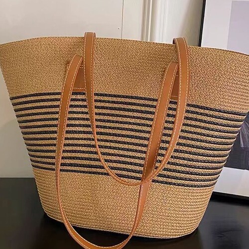 Grass-woven women's summer tote bag for beach, large capacity woven shoulder bag, rattan grass bag, bucket bag, trendy