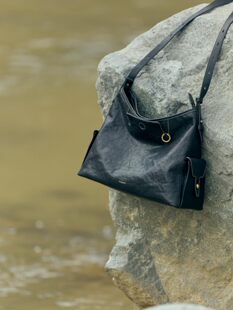 Underarm bag, capacious travel bag, shoulder bag