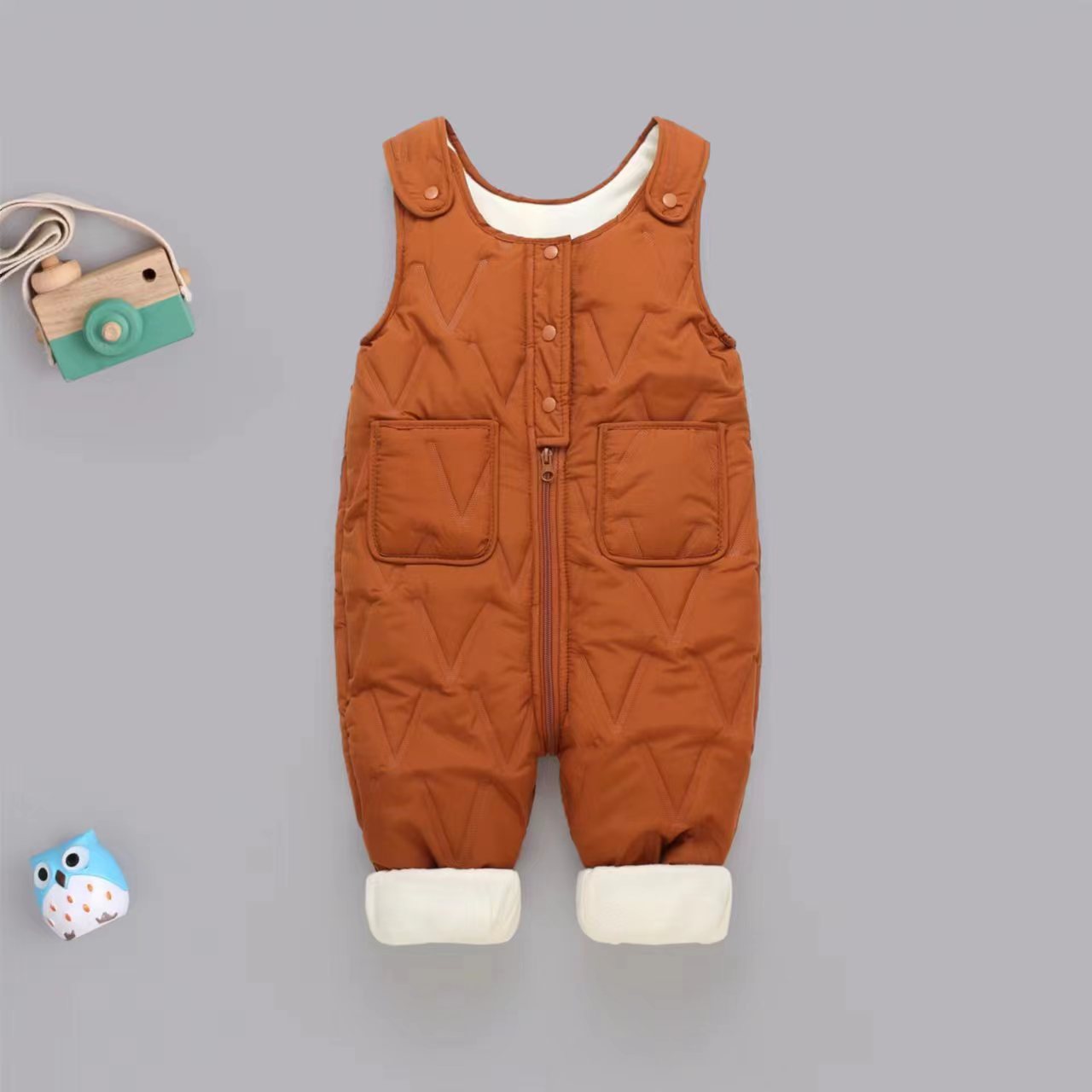 Nuevo baby overcoat otoño y invierno engrosado baby climbing chaqueta de bebé para hombres y mujeres con pantalones de cinturón de lana