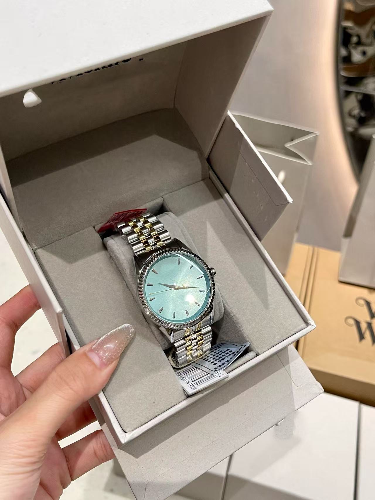 50vva + counter gift box