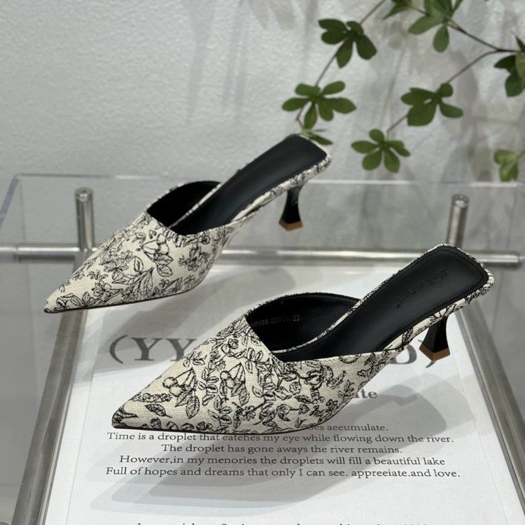 Это красиво ~ Тапки Баотоу носить наконечные и наконечные.