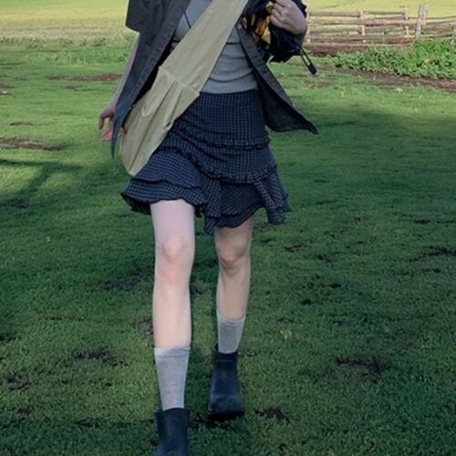 Vintage fresh fashionable plaid a-line half skirt women's design ruffled frill puffy short skirt cake skirt 