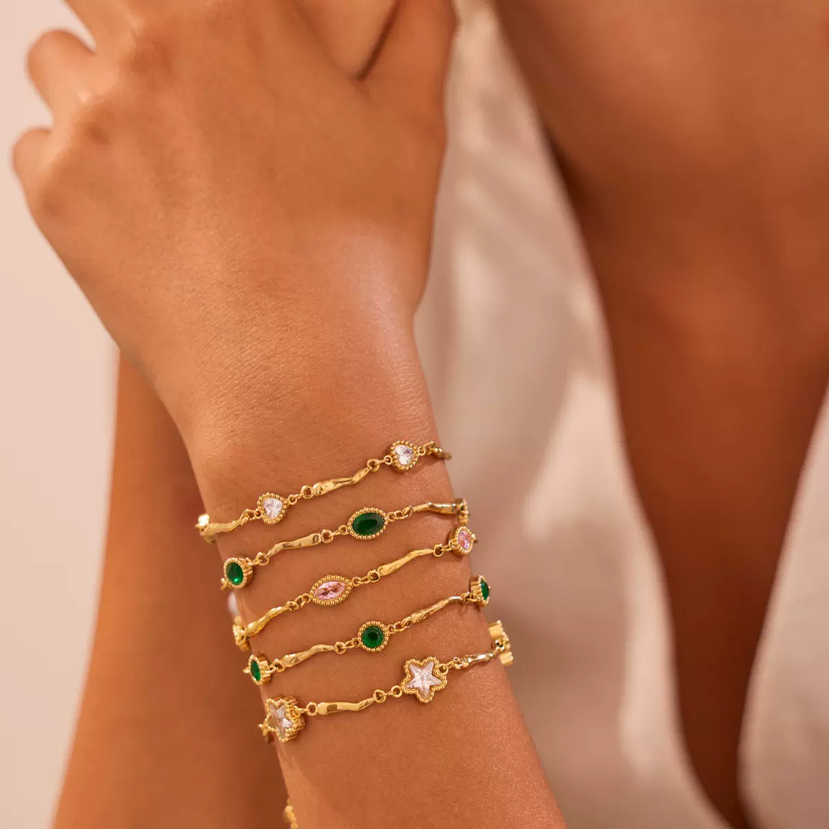 跨境亚马逊热销镶嵌彩色锆石不锈钢手链不掉色轻奢高级感饰品批发