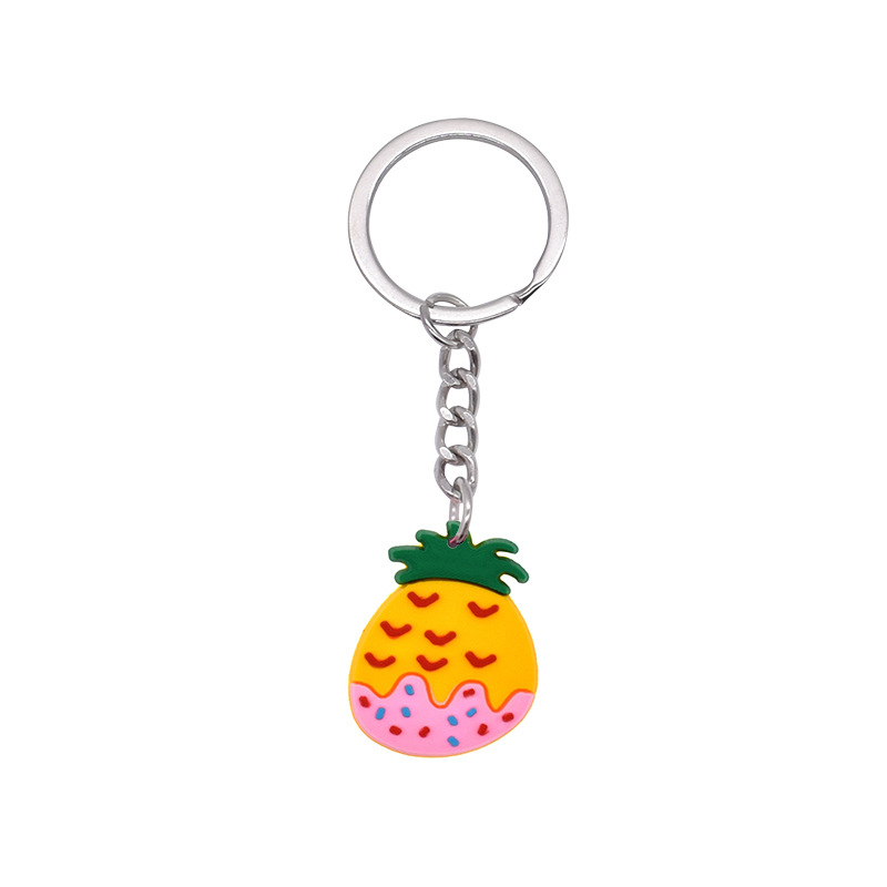 Llavero de PVC con simulación de frutas, colgante de metal de goma suave, decoración de pasteles y dulces, regalo para niñas, venta al por mayor