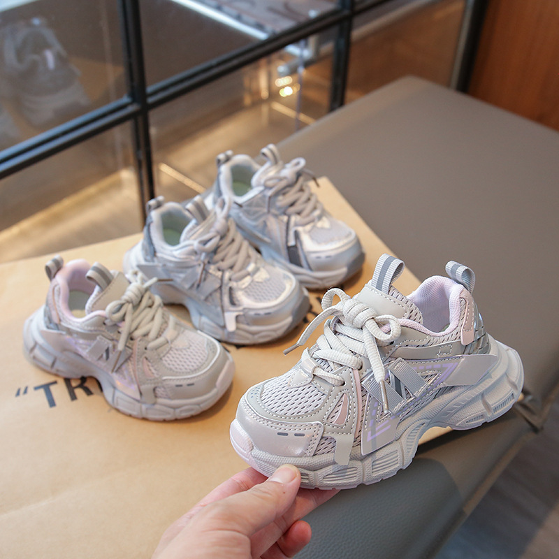 Girls' Sports Shoes 2026 New Fashion Children's Casual Shoes for Older Kids Versatile Breathable Mesh Shoes Lightweight Soft Sole