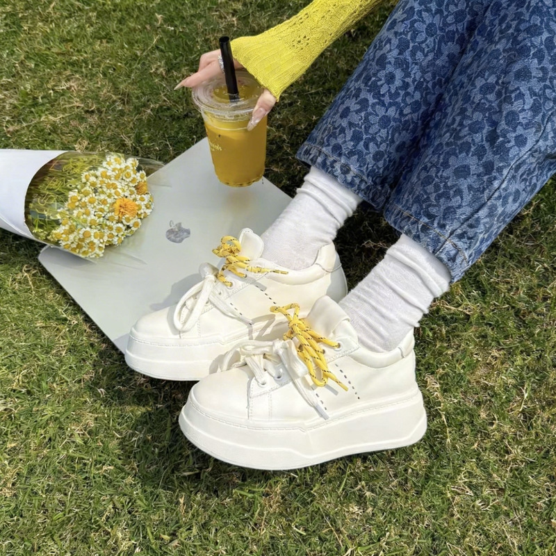 Miu Color-Blocked White Sneakers 2026 Women's Shoes Thick-Soled Height-Increasing Round-Toe High-Heeled Lace-Up Fashion Sneakers Casual Versatile