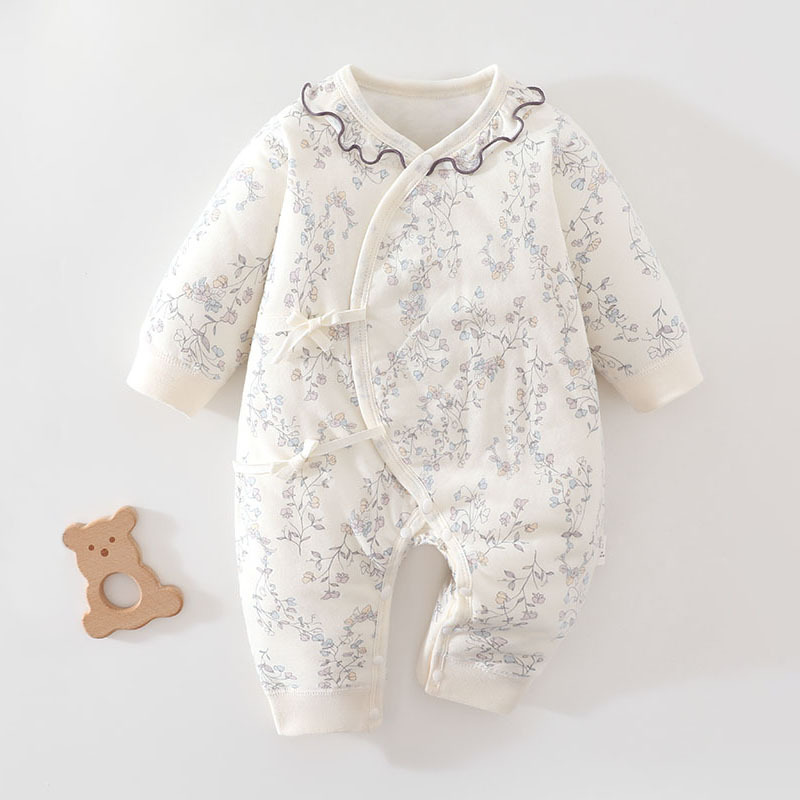 Newborn butterfly romper, autumn and winter pure cotton baby butterfly romper, seamless clothing, newborn monk-style romper, baby spring and autumn romper