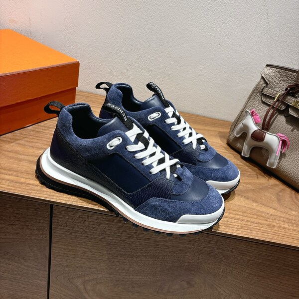universal trend casual footwear for leisure