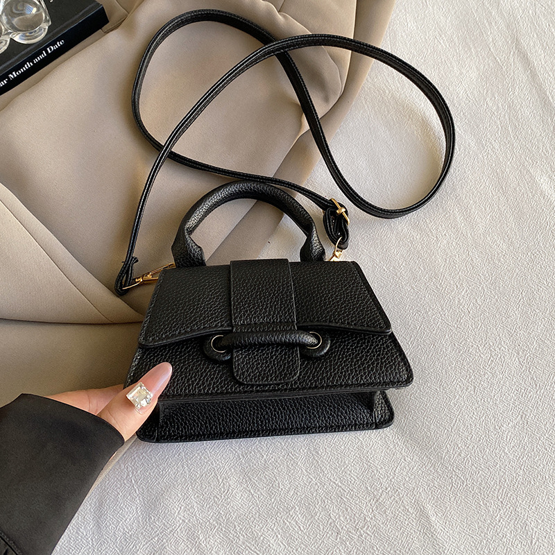 Este año, la moda coreana mini bolso otoño-invierno 2024 nuevo estilo extranjero bolso de hombro pequeño bolso cuadrado para mujeres