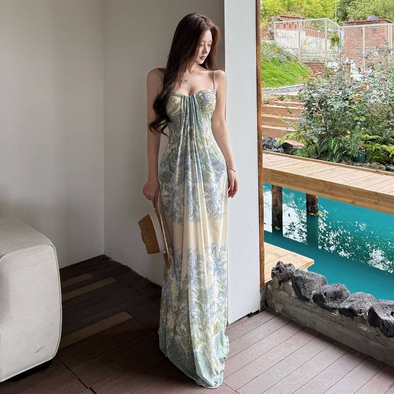 Sexy and Beautiful Suspender-Printed Backless Dress for Women, Summer Style, Slimming, Seaside Resort Style, Hip-Hugging Long Dress Sexy and Beautiful Suspender-Printed Backless Dress for Women, Summer Style, Slimming, Seaside Resort Style, Hip-Hugging Long Dress