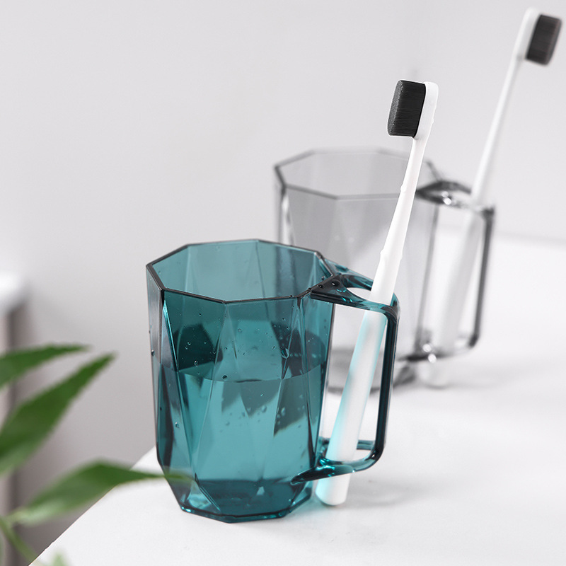 Scandinavian Mouthwash Cup, Creative Transparent Plastic Toothbrush Cup, Household Couple Wash Cup, Diamond-Shaped Toothbrush Cup, Simple Water Tank