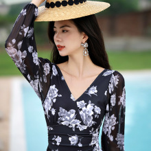 胖妹泳衣女泡温泉女生波点小胸带胸垫无钢托遮肚显瘦性感甜美ins