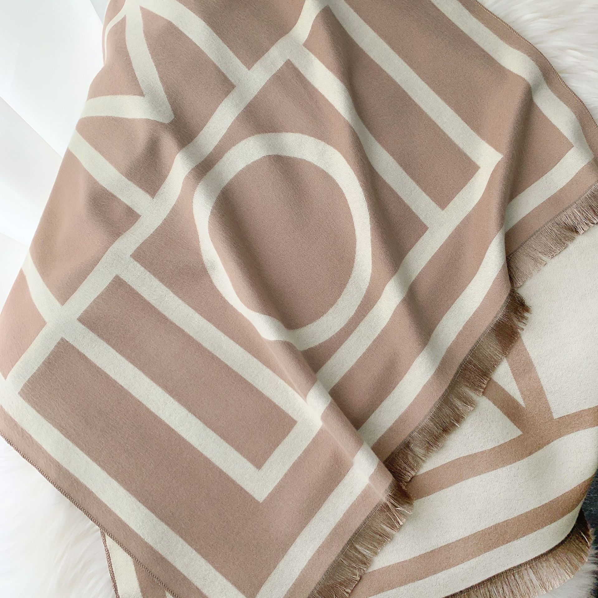 Autumn winter style imitation cashmere with air conditioning shawl tassels, versatile and extended warmth, jacquard_voghion.com