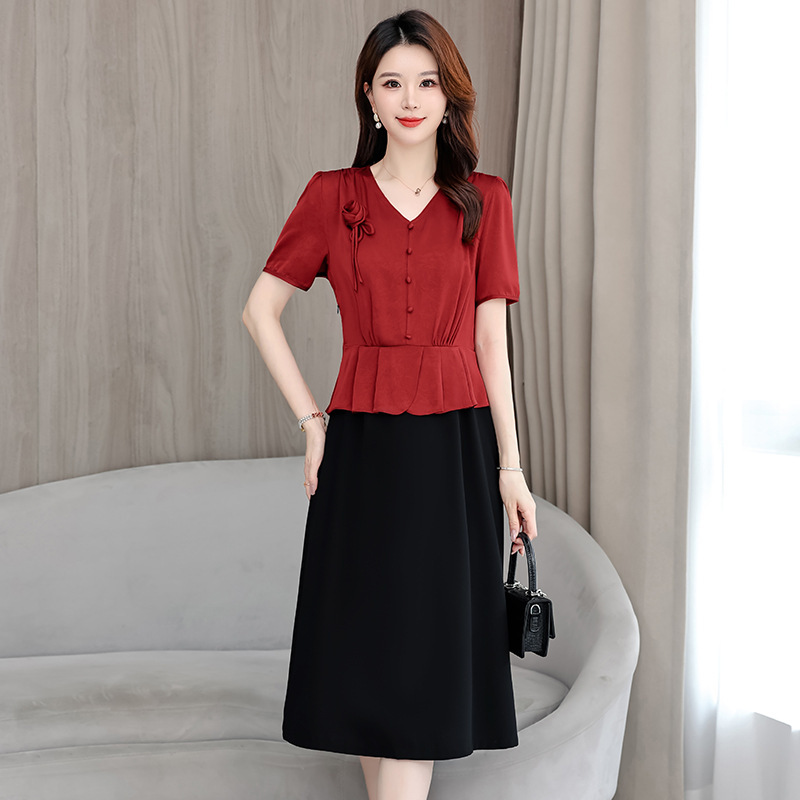 2026 Spring New Style Elegant Casual Shirt V-Neck Beaded Short-Sleeve French Blouse New Year's Fashion Must-Have 2026 Spring New Style Elegant Casual Shirt V-Neck Beaded Short-Sleeve French Blouse New Year's Fashion Must-Have