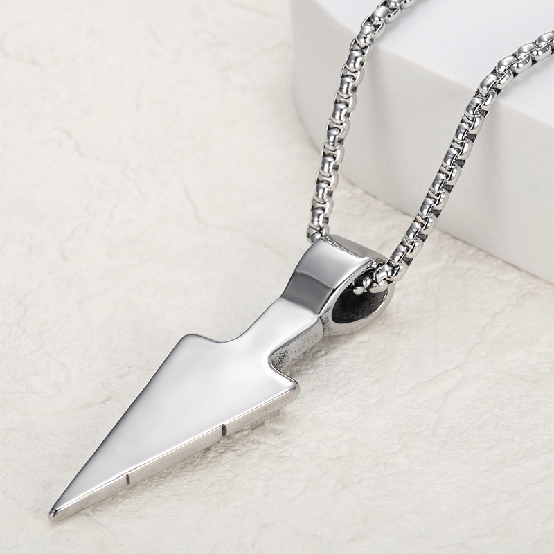 arrow necklace 2