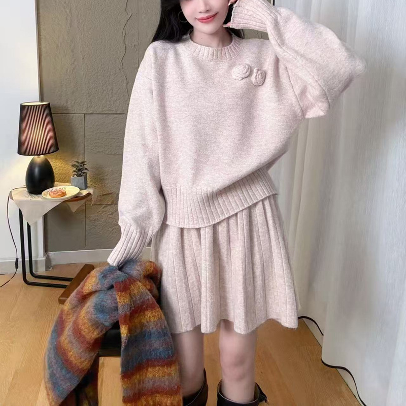 时尚休闲减龄针织套装女秋冬圆领花朵上衣+高腰短款半身裙两件套|undefined