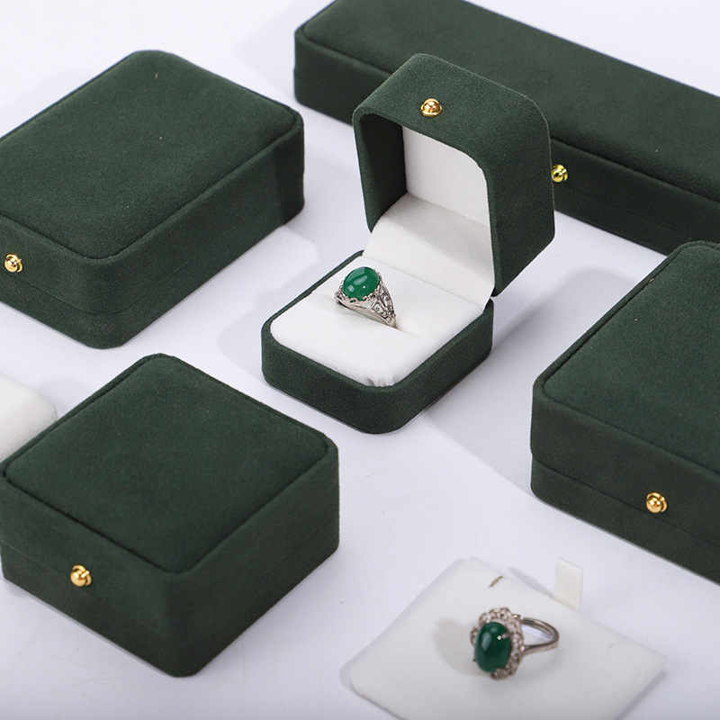 Hebilla de oro caja de joyería de franela espárragos caja de anillo collar caja pulsera caja de joyería al por mayor