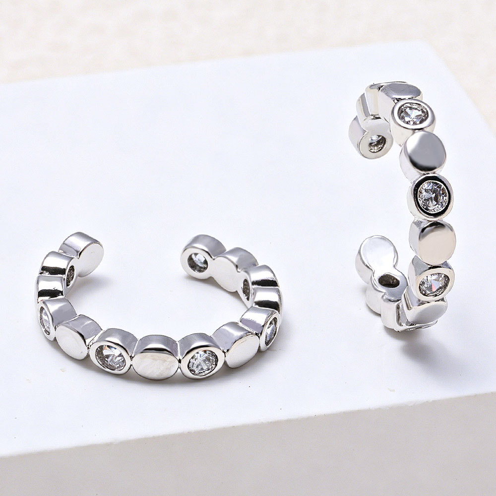 Orecchini a clip con design a nido d'ape per donna, minimalisti, sofisticati, trendy, versatili e alla moda._voghion.com
