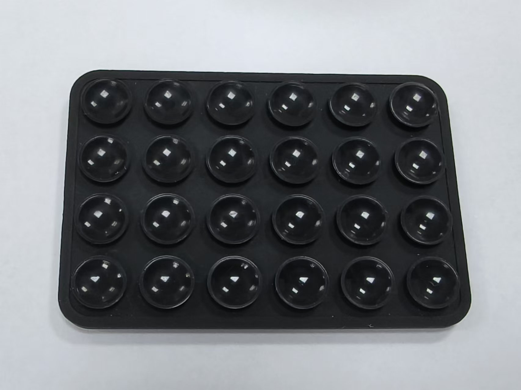 Suministro directo de fábrica de ventosa de silicona ventosa de teléfono móvil ventosa cuadrada ventosa de 24 granos ventosa de soporte para teléfono móvil ventosa de silicona de doble cara