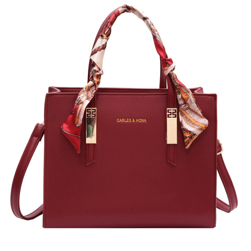 Wedding Bag 2024 High-end Small Handbag for Women, Autumn/Winter New Arrival Trendy Bridesmaid Bag, Hand-held Bag, Red, Wedding Bride Bag